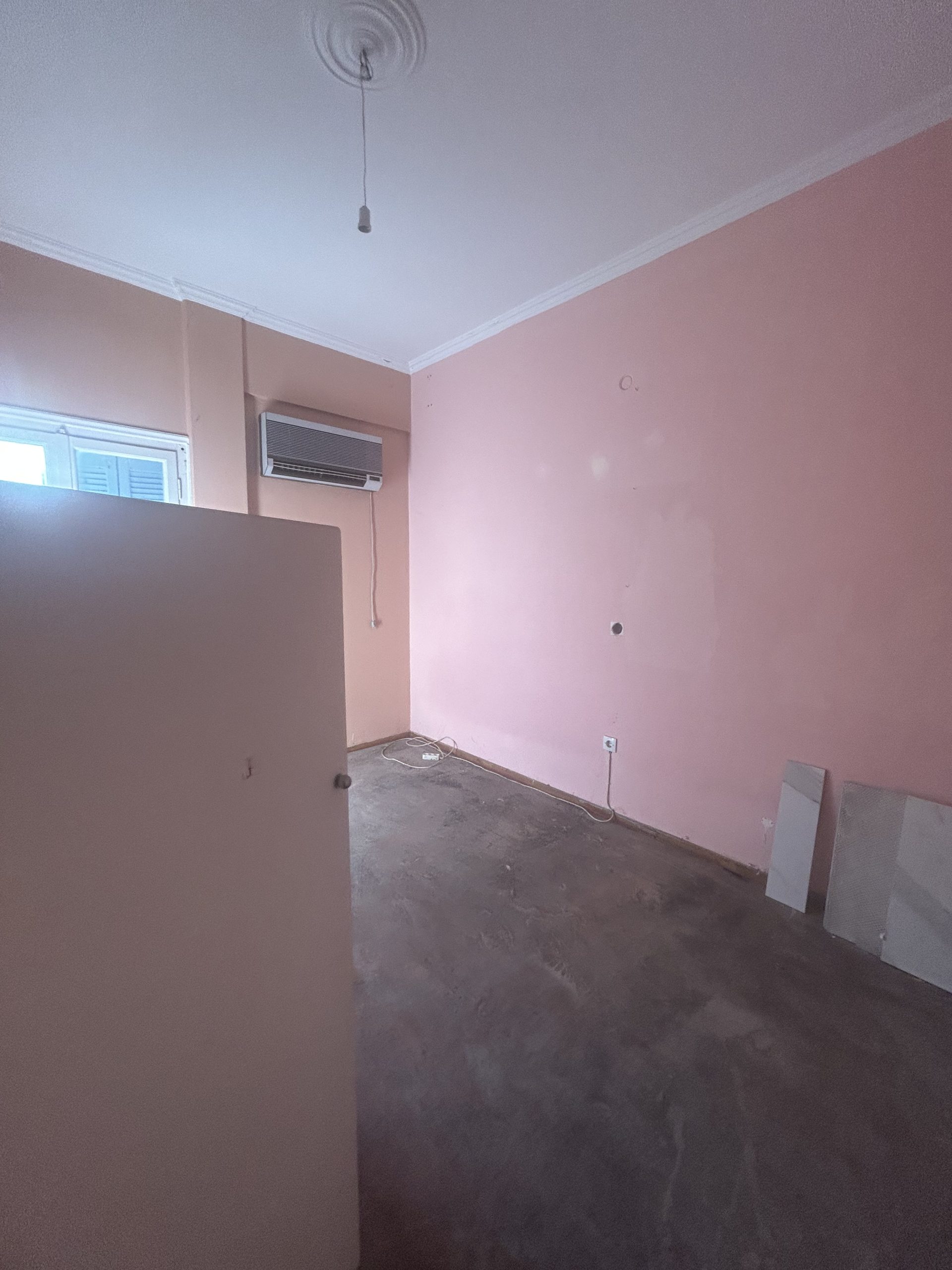 athenes 2 pieces avant renovation 5